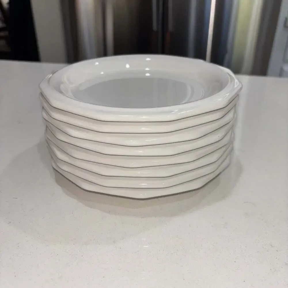 Vintage Pfaltzgraff Heritage White Ceramic Bread/Dessert Plates (8)